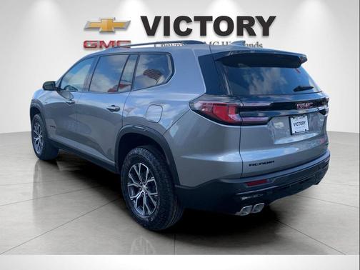 2026 GMC Acadia AT4 AWD