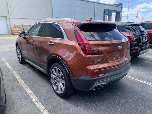 Autumn Metallic 2019 Cadillac XT4 Premium Luxury