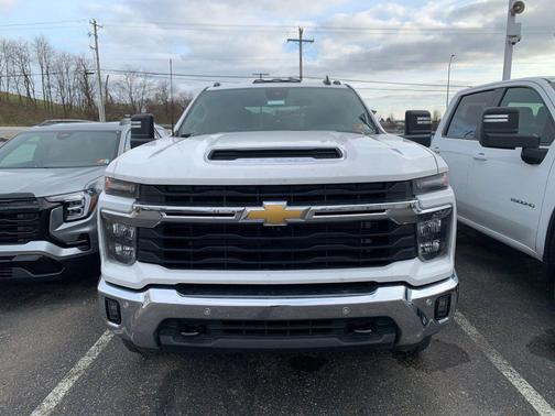 2025 Chevrolet Silverado 3500 LT