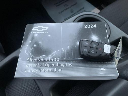 2024 Chevrolet Silverado 1500 LT