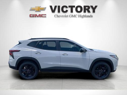 White Sands 2026 Chevrolet Trax FWD ACTIV