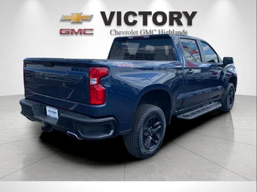 Blue Metallic 2021 Chevrolet Silverado 1500 LT Trail Boss