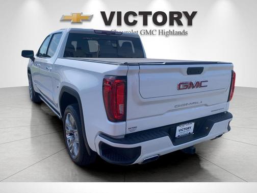 White Frost Tricoat 2025 GMC Sierra 1500 Denali