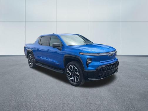 2025 Chevrolet Silverado EV RST