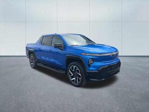2025 Chevrolet Silverado EV RST