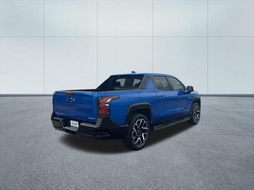 2025 Chevrolet Silverado EV RST