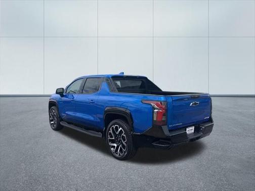2025 Chevrolet Silverado EV RST