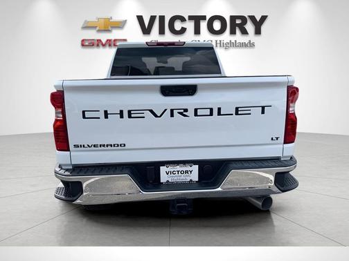 Summit White 2026 Chevrolet Silverado 2500 LT