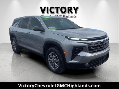 2024 Chevrolet Traverse LS