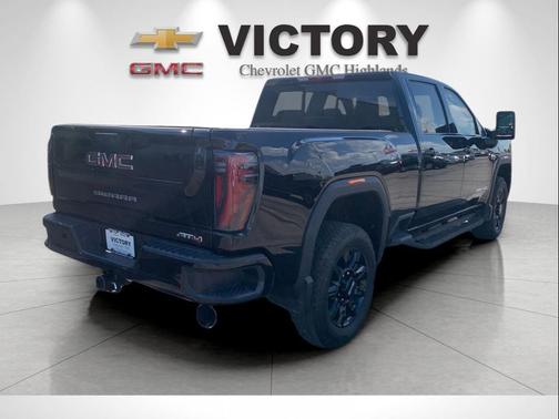 Onyx Black 2026 GMC Sierra 2500 AT4