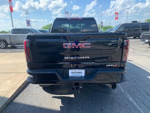 Onyx Black 2026 GMC Sierra 2500 AT4