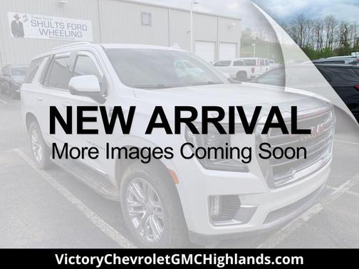 White Frost Tricoat 2024 GMC Yukon SLT