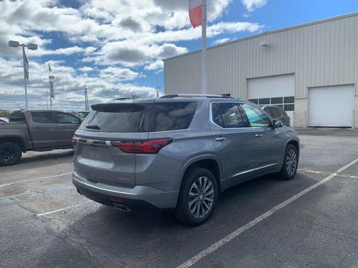 2023 Chevrolet Traverse Premier