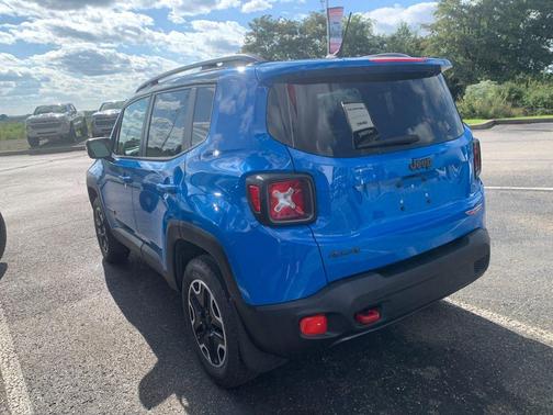 Sierra Blue 2015 Jeep Renegade Trailhawk
