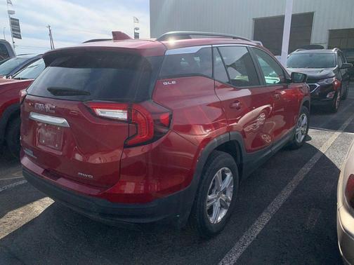 2023 GMC Terrain SLE