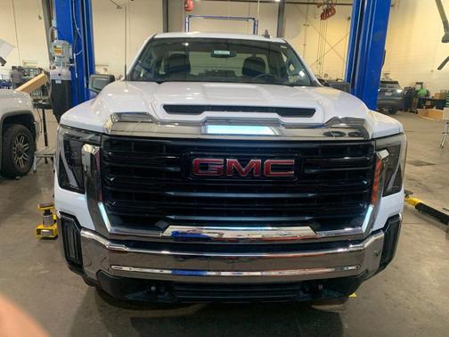 2024 GMC Sierra 2500 Base