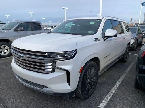 2022 Chevrolet Suburban 4WD High Country