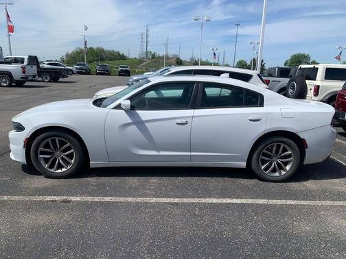 Bright White Clearcoat 2015 Dodge Charger SXT