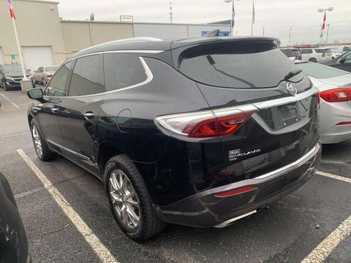 2023 Buick Enclave Premium AWD