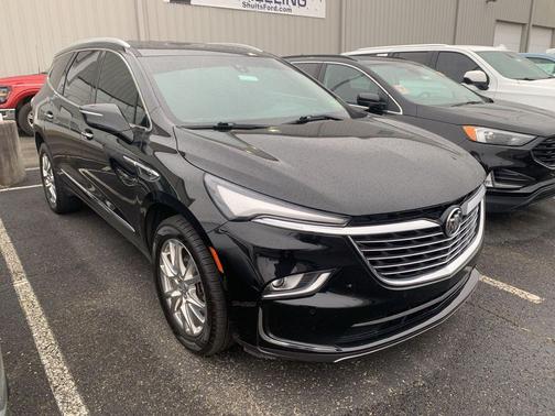 2023 Buick Enclave Premium AWD