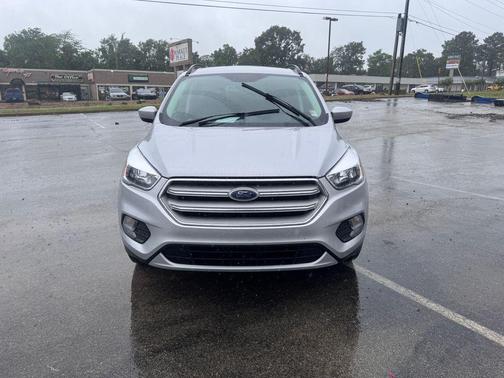 INGOT SILVER METALLIC 2018 Ford Escape SE
