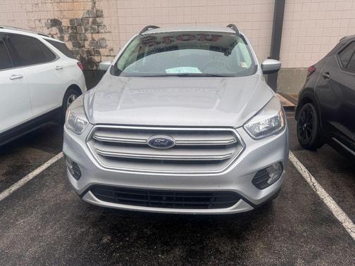 INGOT SILVER METALLIC 2018 Ford Escape SE