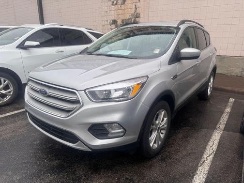 INGOT SILVER METALLIC 2018 Ford Escape SE