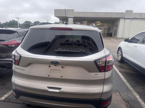 INGOT SILVER METALLIC 2018 Ford Escape SE