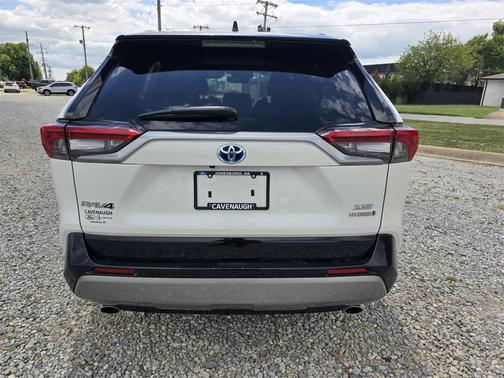 2022 Toyota RAV4 Hybrid SE