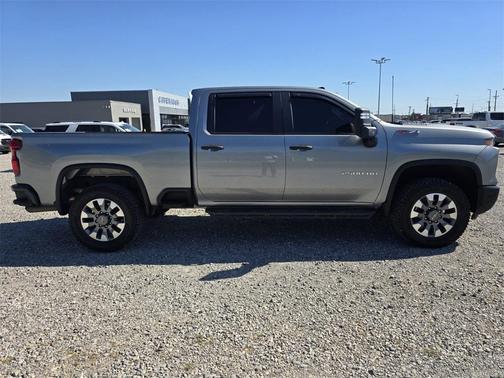 2024 Chevrolet Silverado 2500 Custom