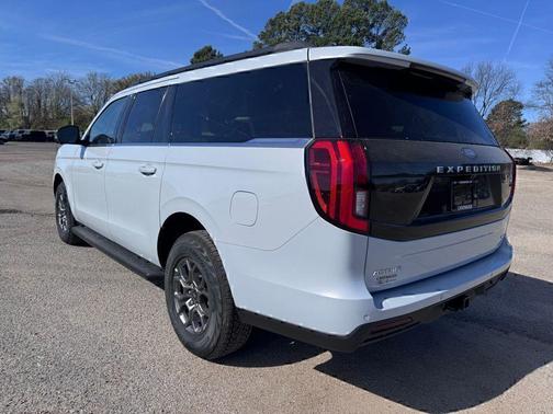 SPACE SILVER METALLIC 2026 Ford Expedition Max Active 4x4