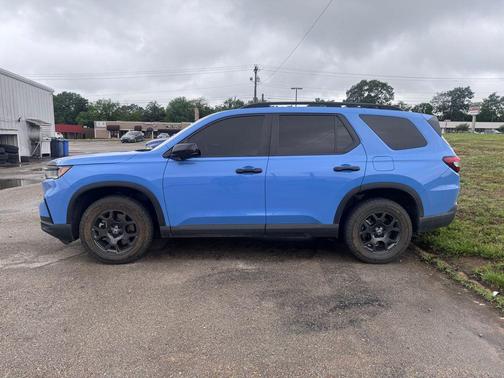 Diffused Sky Pearl 2025 Honda Pilot TrailSport
