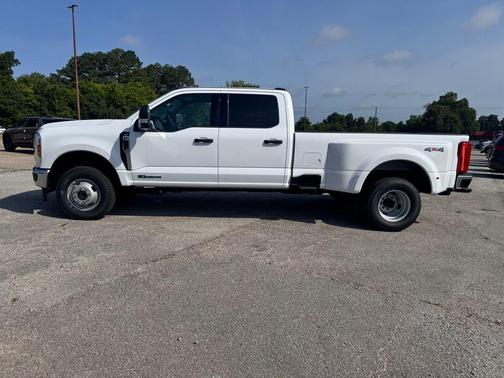 OXFORD WHITE 2026 Ford F-350 XLT
