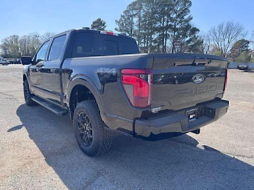 AGATE BLACK METALLIC 2026 Ford F-150 XLT