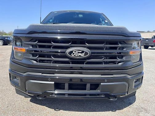 AGATE BLACK METALLIC 2026 Ford F-150 XLT