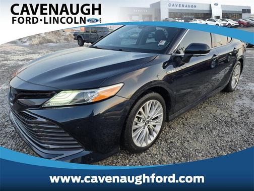 2019 Toyota Camry Hybrid LE