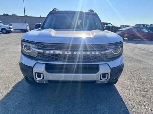 Space White Metallic 2026 Ford Bronco Sport Badlands