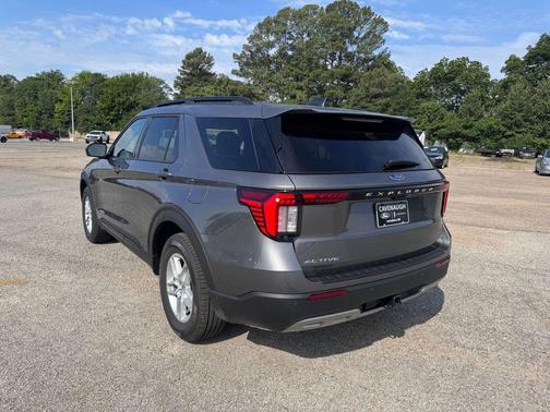 CARBONIZED GRAY METALLIC 2026 Ford Explorer Active
