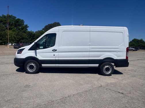 OXFORD WHITE 2026 Ford Transit-250 Base