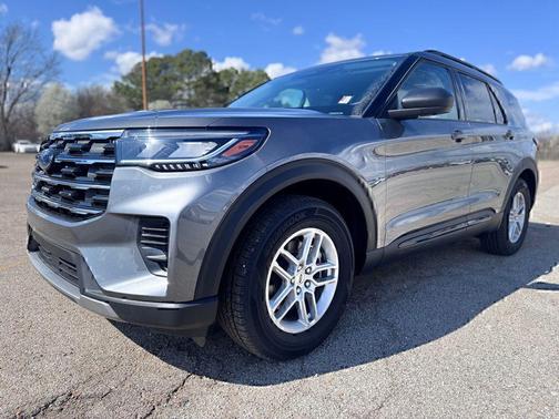 CARBONIZED GRAY METALLIC 2026 Ford Explorer Active w/200A Pkg