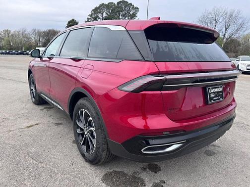 RED CARPET MET CC 2026 Lincoln Nautilus Premiere