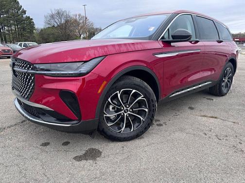 RED CARPET MET CC 2026 Lincoln Nautilus Premiere