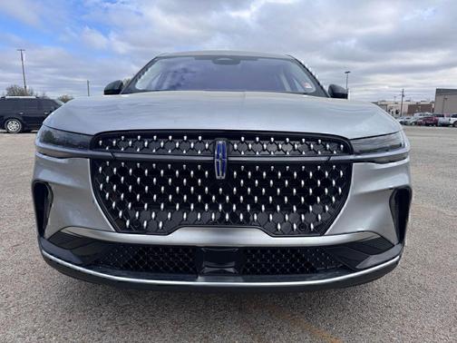 SILVER RADIANCE MET CC 2026 Lincoln Nautilus Premiere