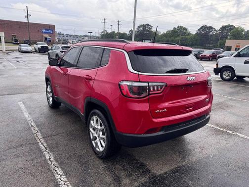 Redline Pearlcoat 2023 Jeep Compass Latitude Lux