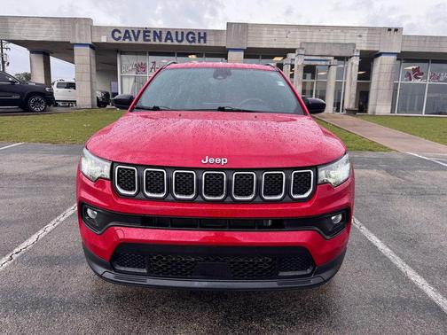 Redline Pearlcoat 2023 Jeep Compass Latitude Lux
