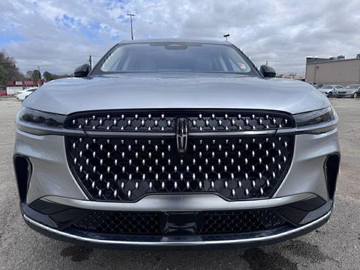 SILVER RADIANCE MET CC 2026 Lincoln Nautilus Premiere