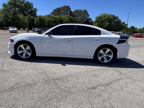 White Knuckle Clearcoat 2023 Dodge Charger R/T