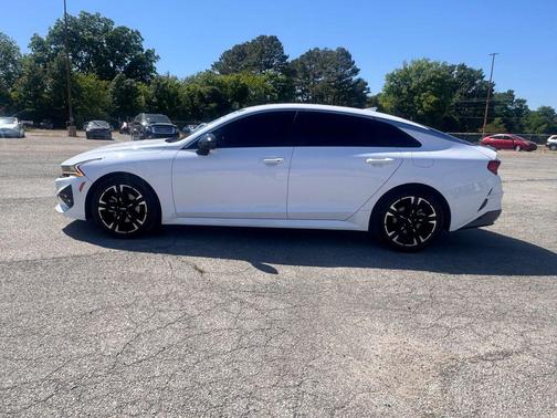 Glacial White Pearl 2022 Kia K5 GT-Line