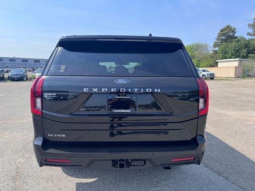 Agate Black Metallic 2026 Ford Expedition Active