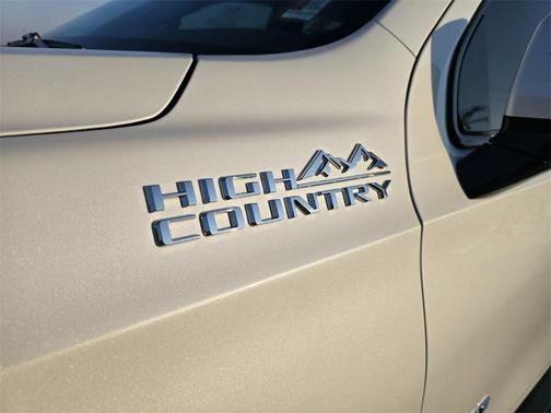 2024 Chevrolet Tahoe 4WD High Country